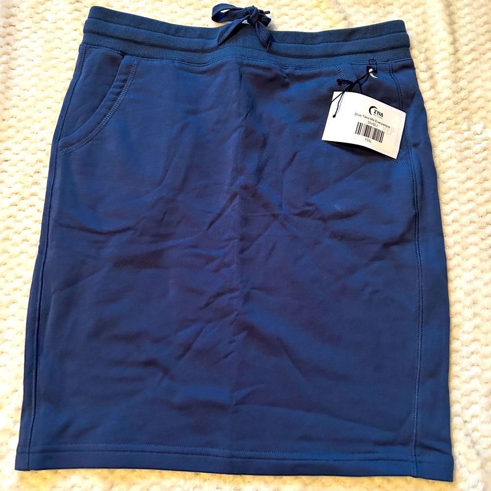 NWT ZYIA Take Me Everywhere Skirt